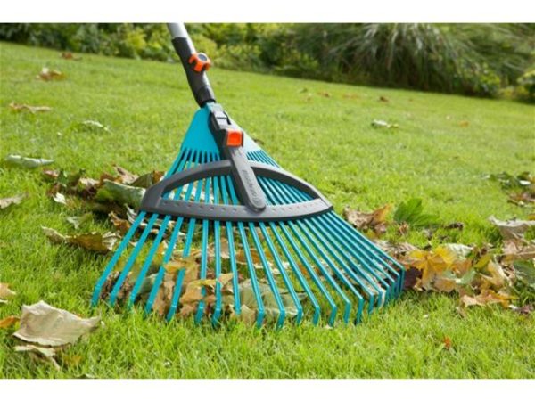 Scopa multiuso da giardino regolabile in plastica Gardena Hot on Sale